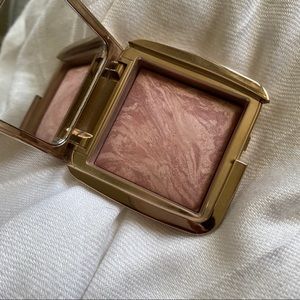 Hourglass Ambient Lighting Blush Mood Exposure